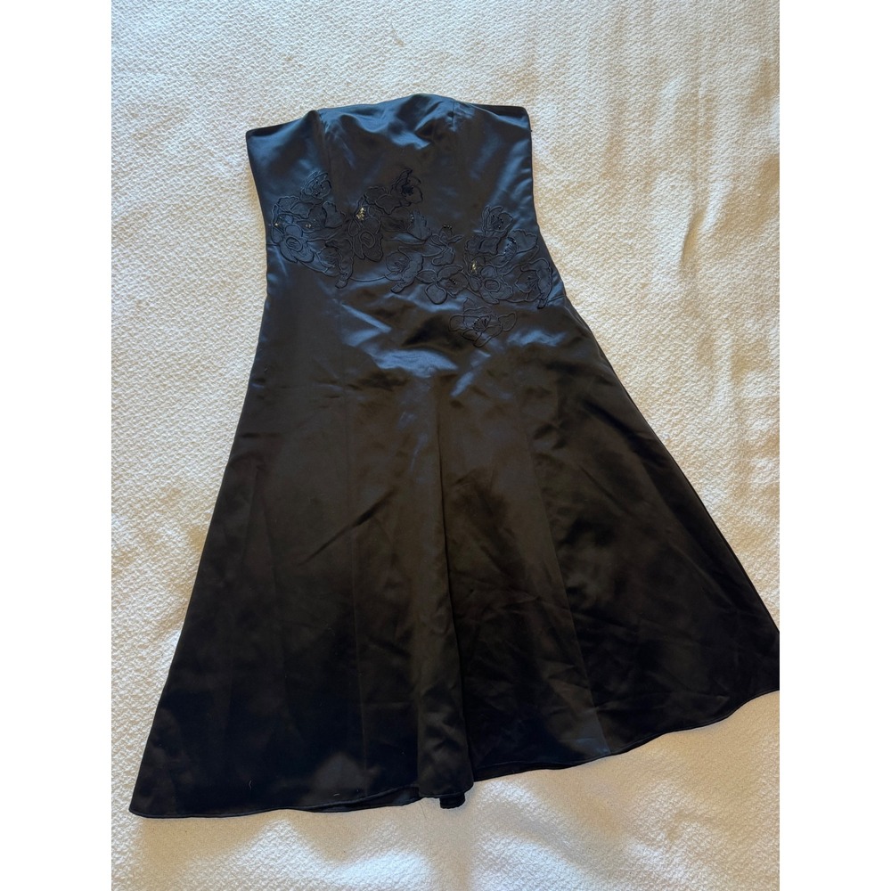 White House Black Market Black Satin Strapless Floral Embroidered Dress 4